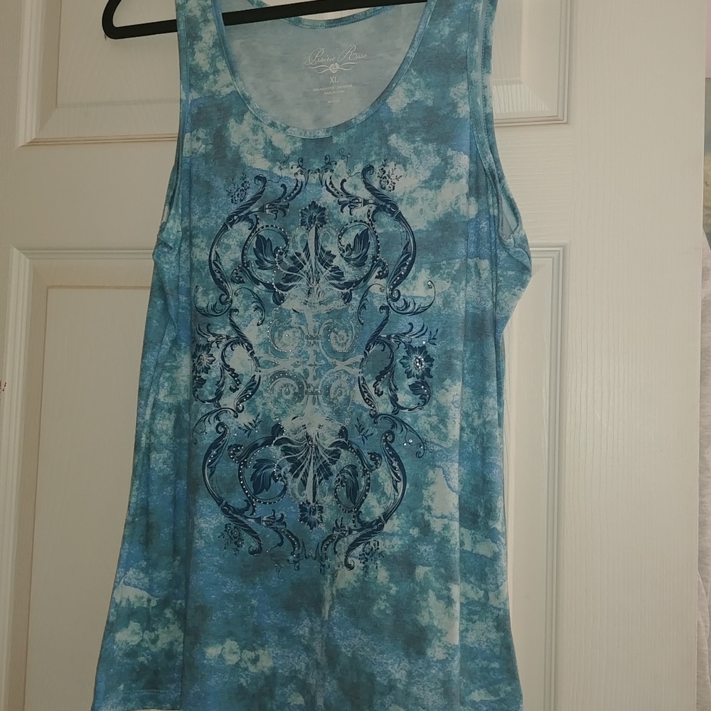 2 cute tanks.